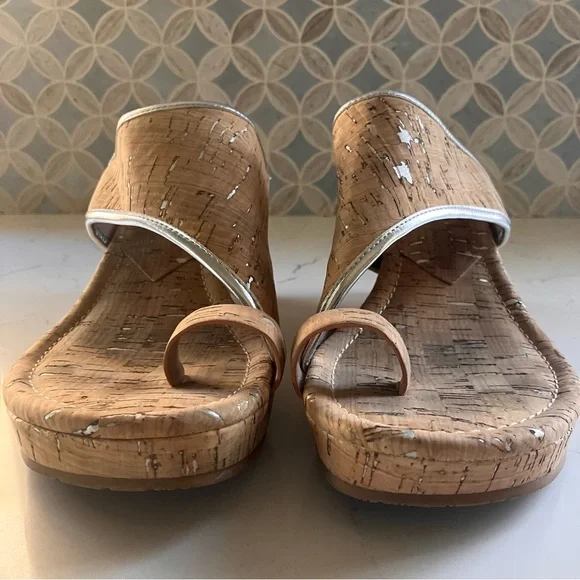 Donald Pliner GYER Upper Heel Wedge Platform Leather Slide Cork Sandals 8.5 M - Picture 4 of 10